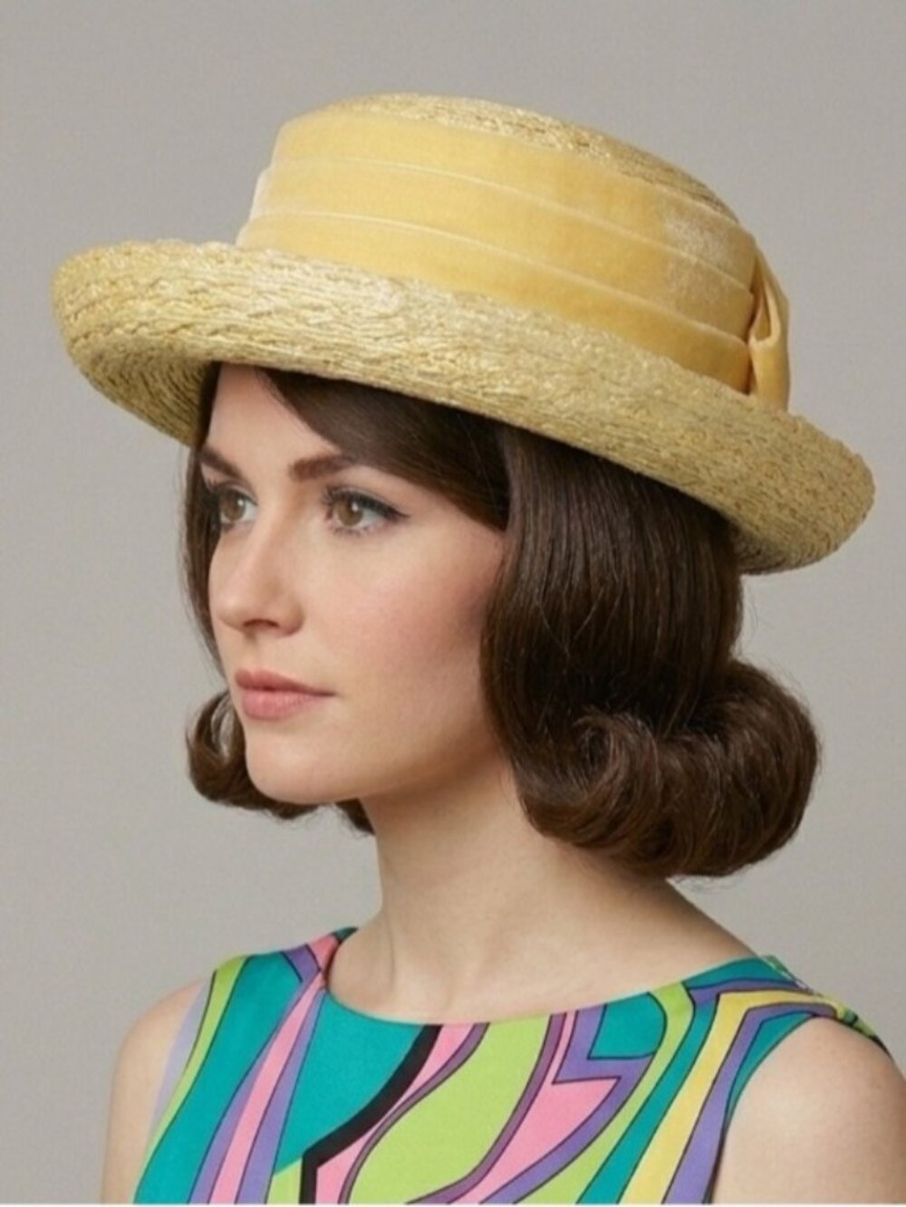 Vintage 60s Butter Yellow Straw Hat w/ Upturned Brim